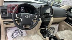 تۆیۆتا لاند کروزەر